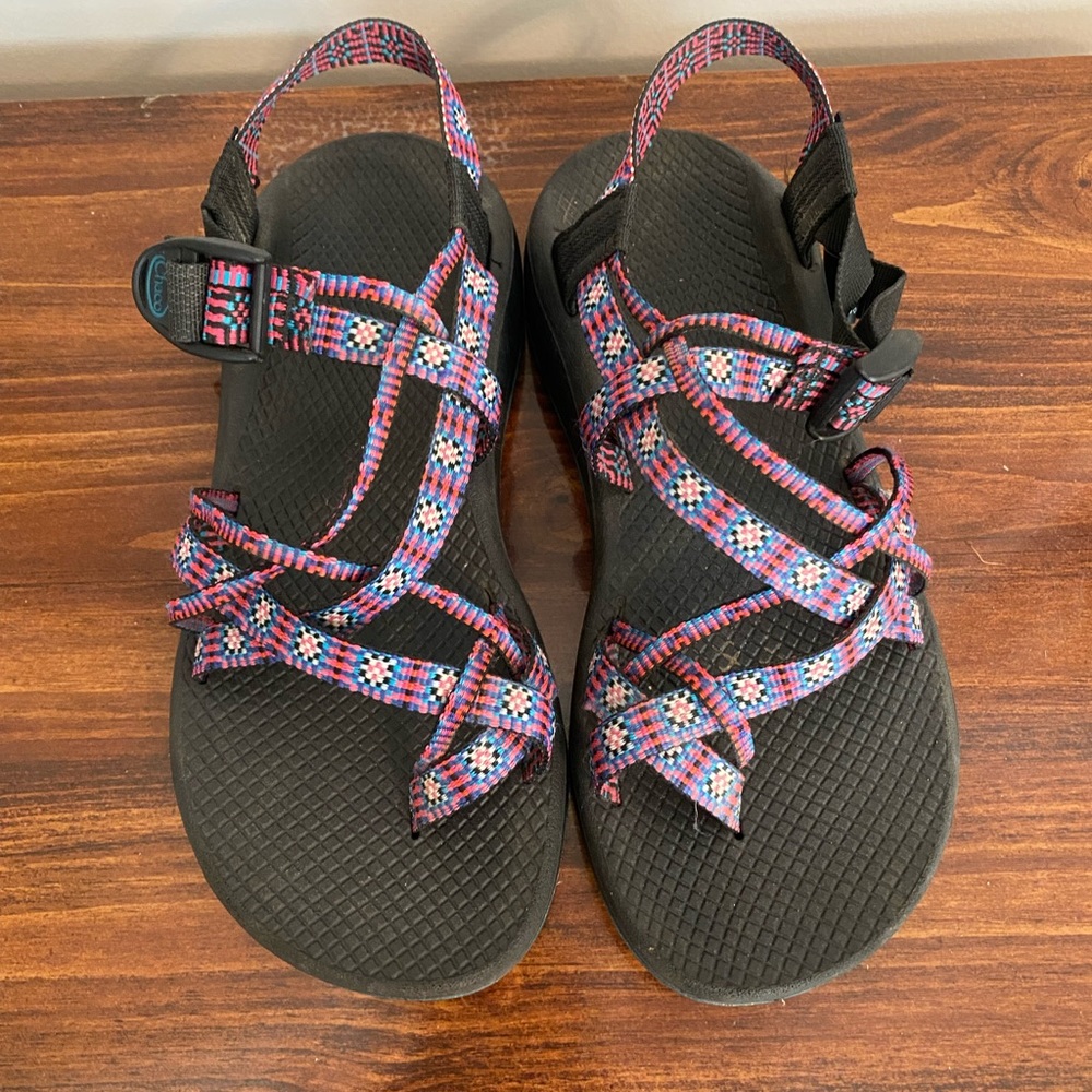 Chaco cloud purple and blue with toe size 9